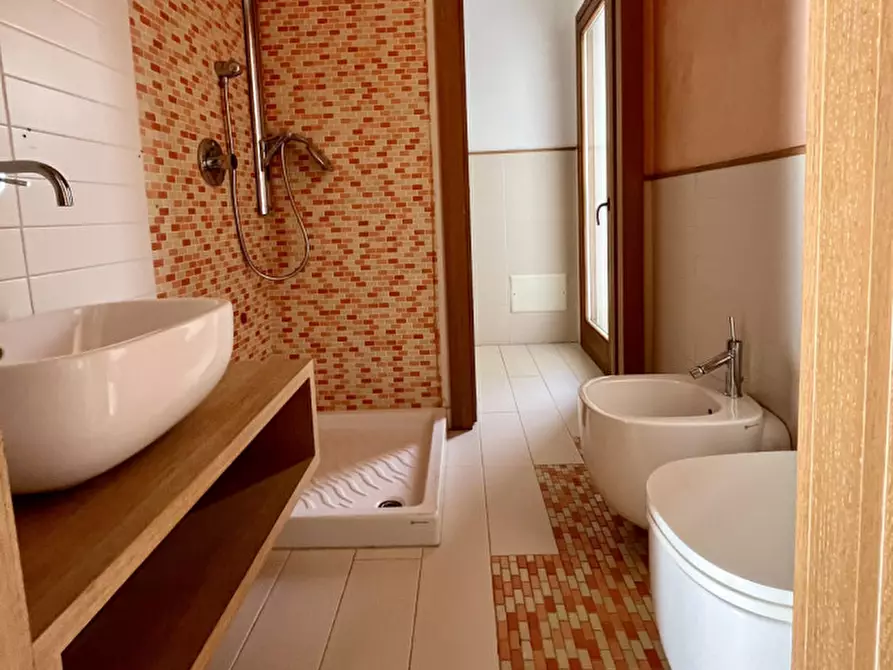 Immagine 27 di Attico in vendita  in VIA ROMA 141 a Olbia