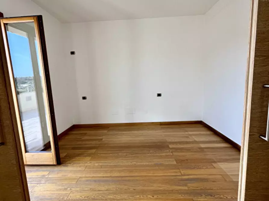 Immagine 33 di Attico in vendita  in VIA ROMA 141 a Olbia