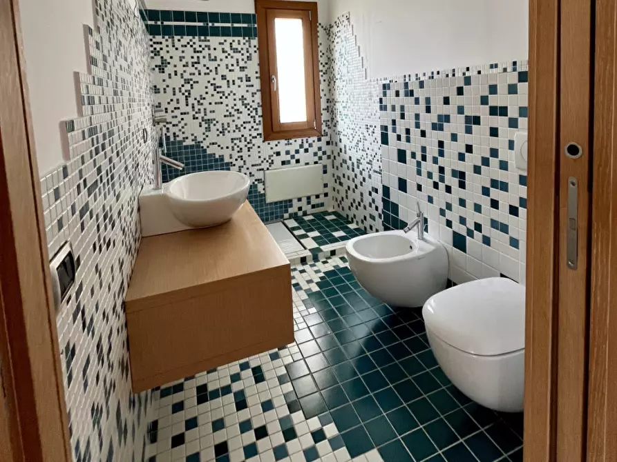 Immagine 40 di Attico in vendita  in VIA ROMA 141 a Olbia