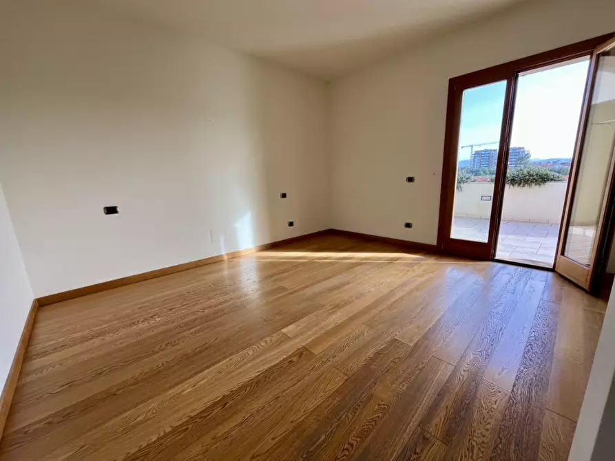 Immagine 41 di Attico in vendita  in VIA ROMA 141 a Olbia