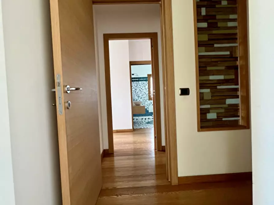 Immagine 54 di Attico in vendita  in VIA ROMA 141 a Olbia