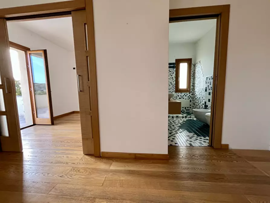 Immagine 56 di Attico in vendita  in VIA ROMA 141 a Olbia