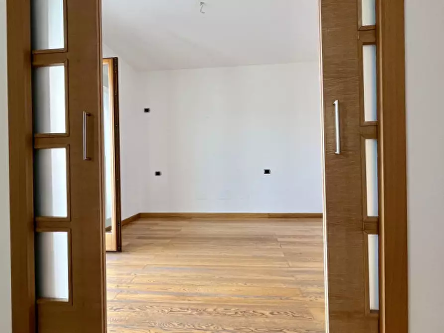 Immagine 58 di Attico in vendita  in VIA ROMA 141 a Olbia