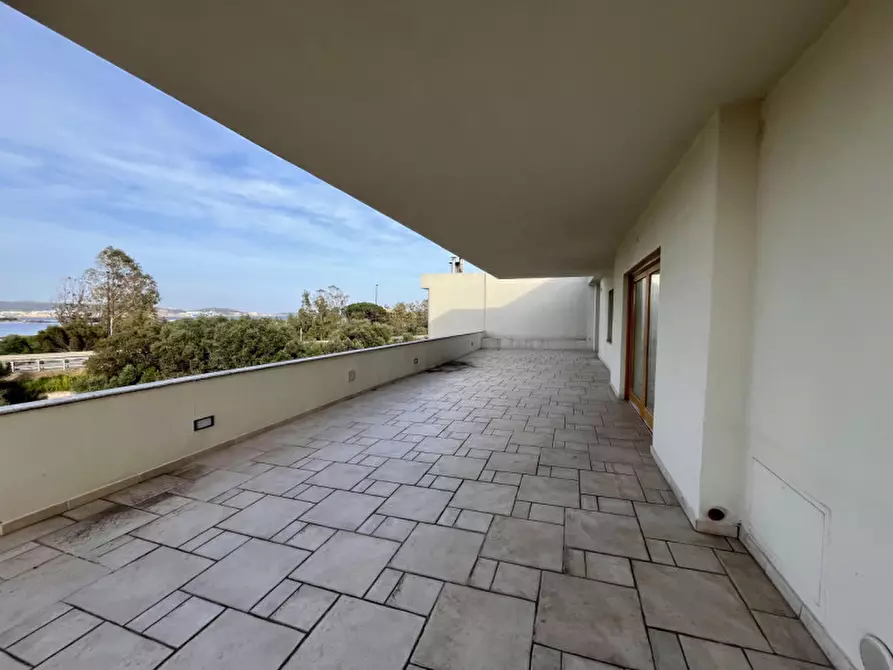 Immagine 66 di Attico in vendita  in VIA ROMA 141 a Olbia