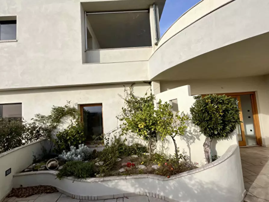 Immagine 75 di Attico in vendita  in VIA ROMA 141 a Olbia