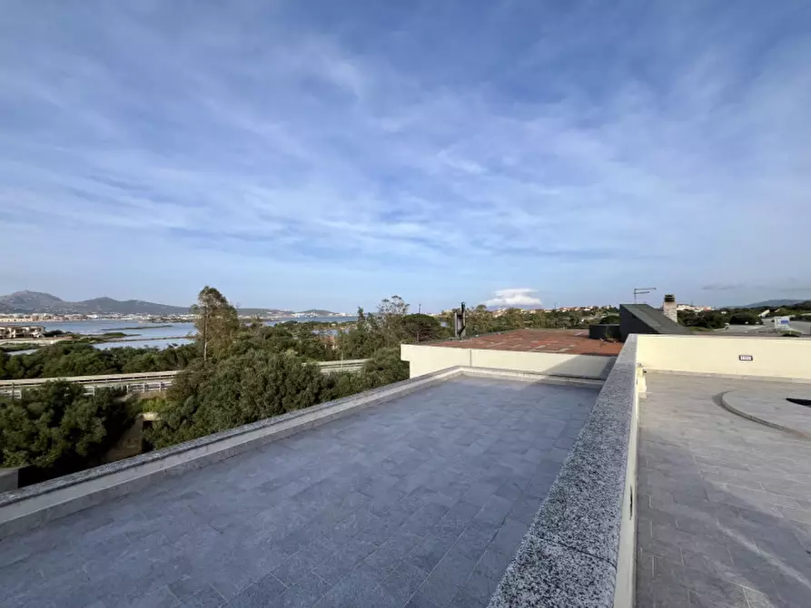 Immagine 78 di Attico in vendita  in VIA ROMA 141 a Olbia