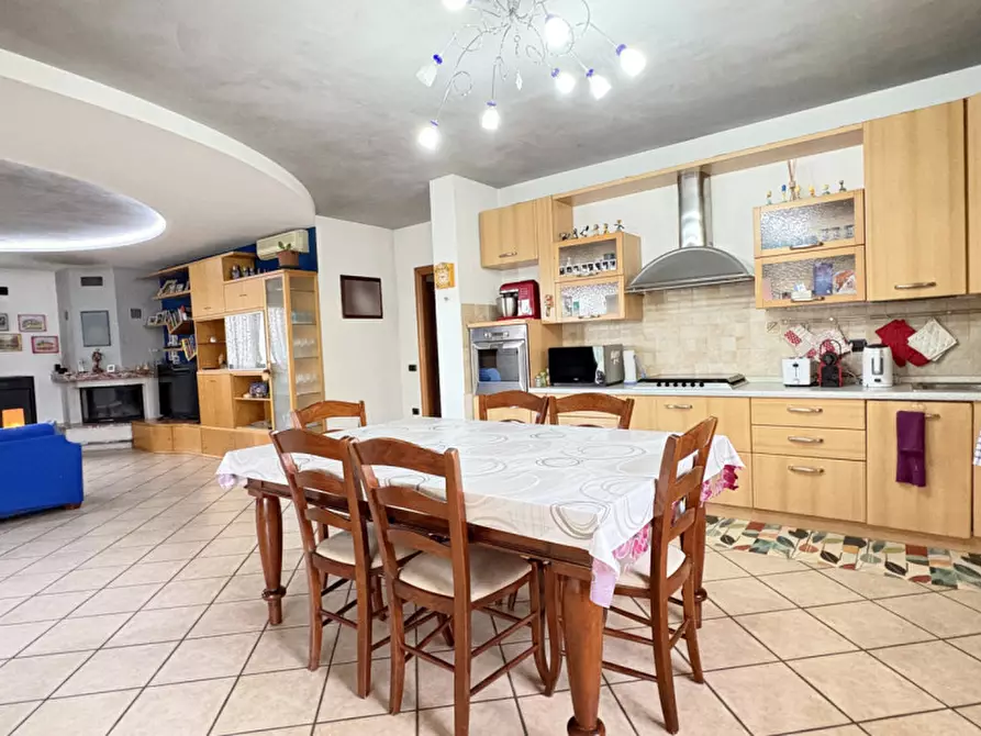 Immagine 3 di Casa indipendente in vendita  in Via Attilio Bernardi a Arcole