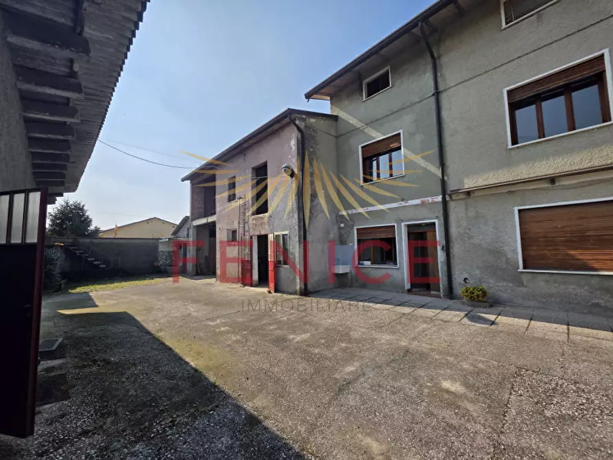 Immagine 3 di Rustico / casale in vendita  in Via Cesana 69 a Trevignano