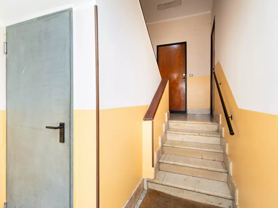 Immagine 17 di Negozio in vendita  in Corso Casale 442 a Torino