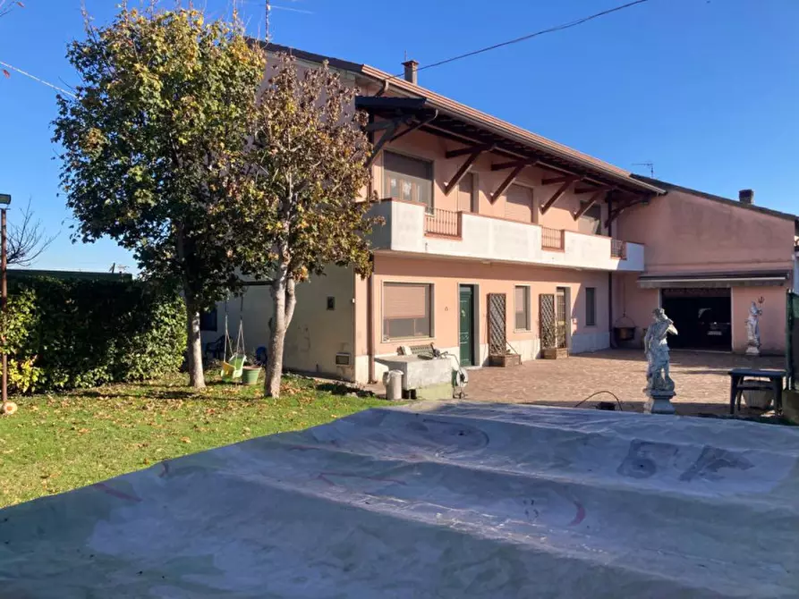 Immagine 3 di Appartamento in vendita  in VIA. VESPUCCI a Calvisano