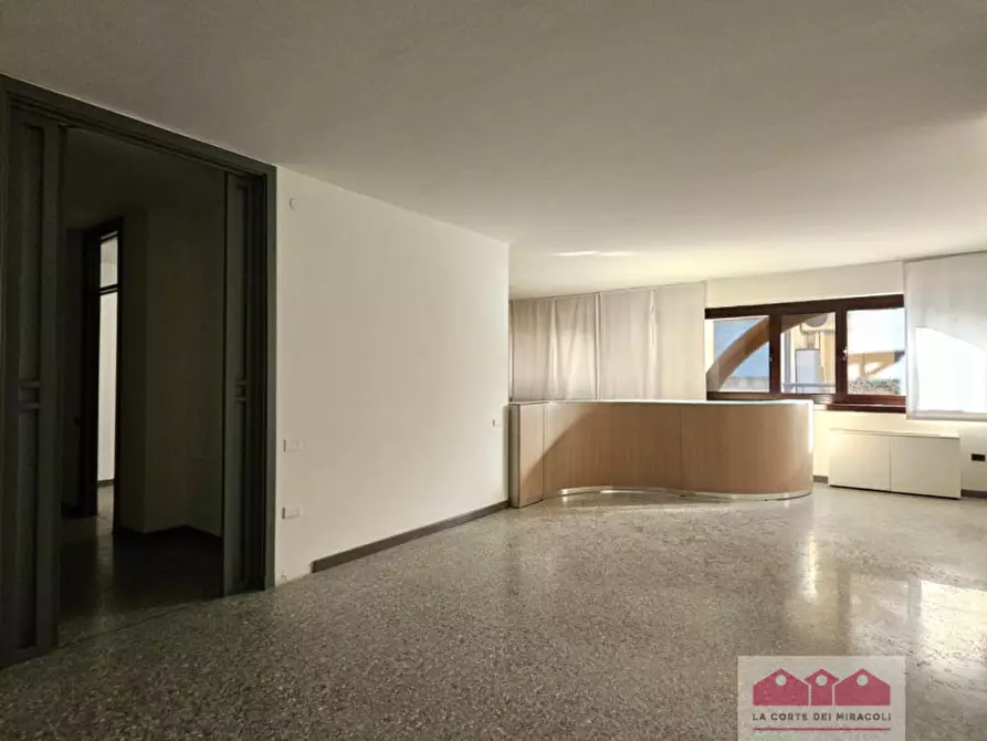 Immagine 3 di Ufficio in vendita  in Viale Verdi a Vicenza