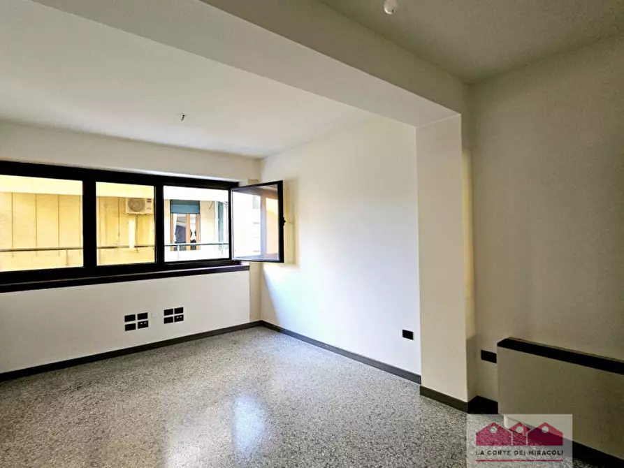 Immagine 12 di Ufficio in vendita  in Viale Verdi a Vicenza