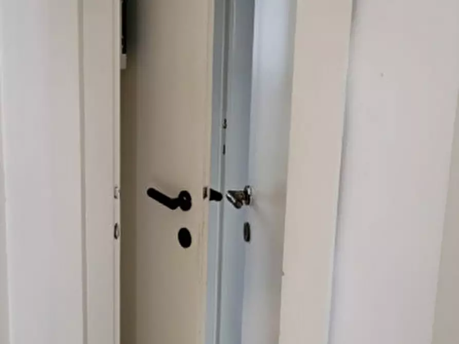 Immagine 7 di Negozio in affitto  in VIA DEL GHIRLANDAIO a Firenze