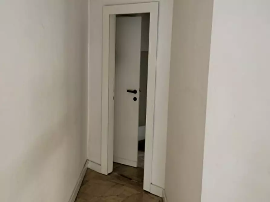 Immagine 15 di Negozio in affitto  in VIA DEL GHIRLANDAIO a Firenze