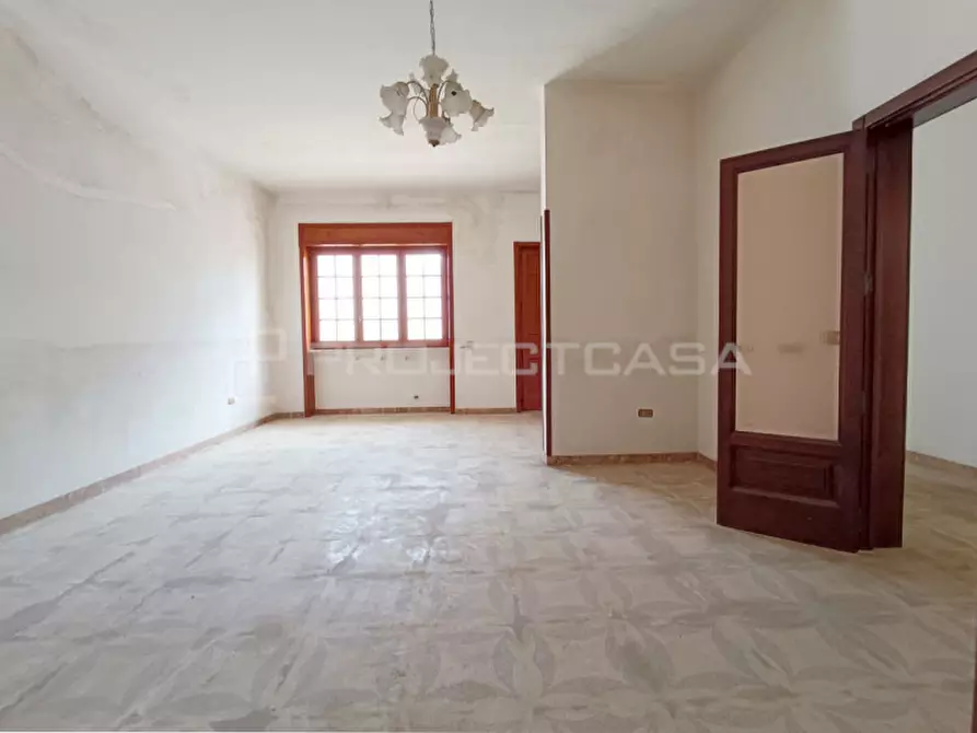 Immagine 4 di Casa indipendente in vendita  in Via Enrico De Nicola a Soleto