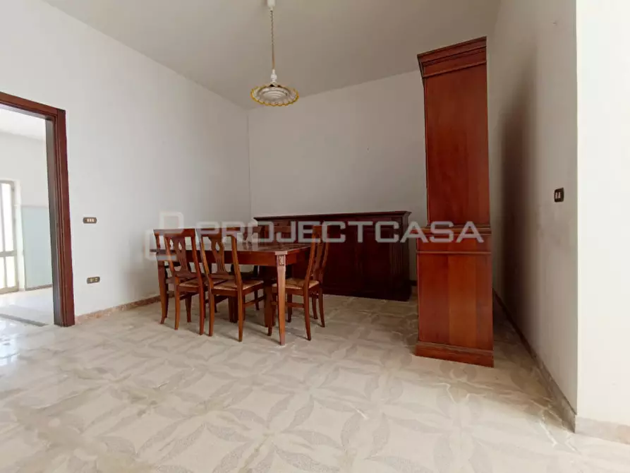 Immagine 10 di Casa indipendente in vendita  in Via Enrico De Nicola a Soleto