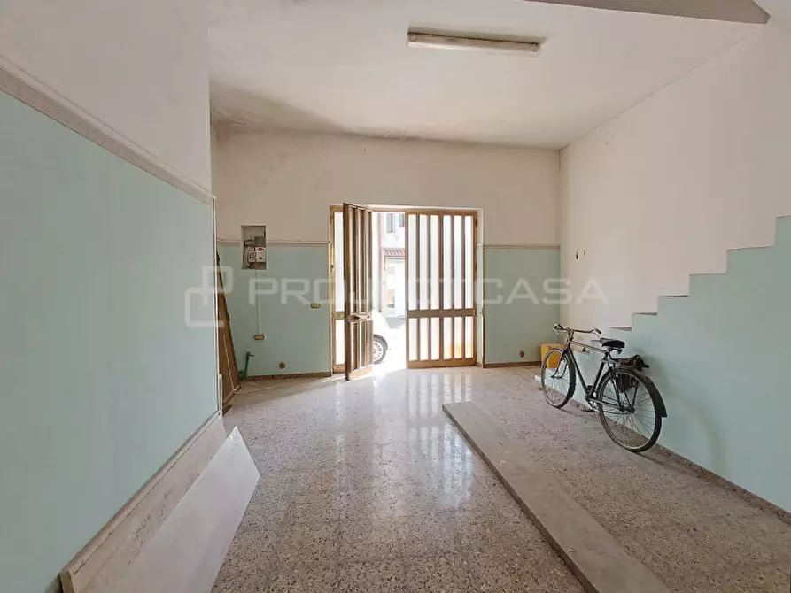 Immagine 26 di Casa indipendente in vendita  in Via Enrico De Nicola a Soleto