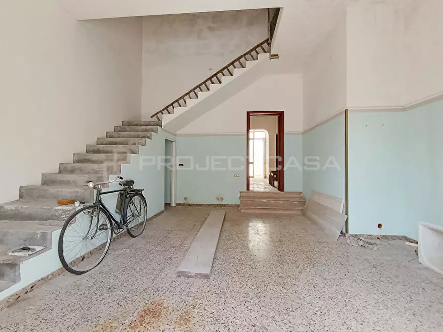 Immagine 27 di Casa indipendente in vendita  in Via Enrico De Nicola a Soleto