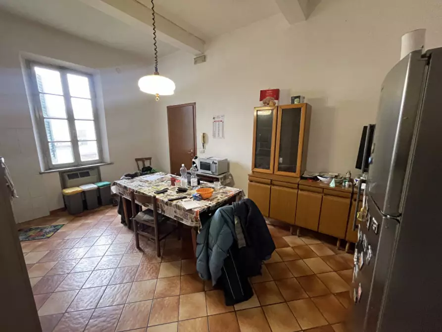 Immagine 23 di Palazzo in vendita  a Gualtieri