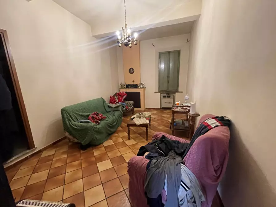 Immagine 24 di Palazzo in vendita  a Gualtieri