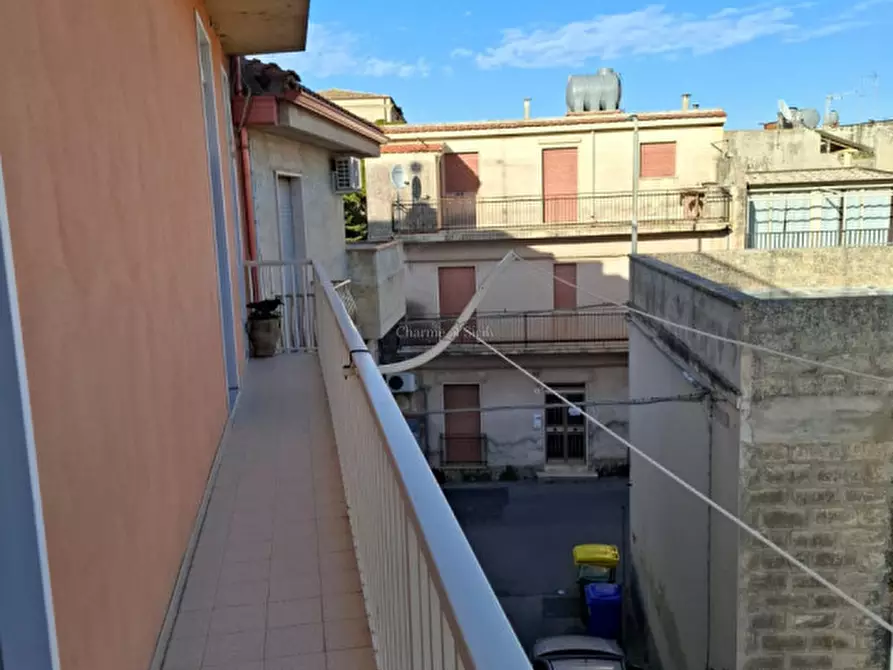 Immagine 5 di Appartamento in vendita  in Via Lombardia a Modica