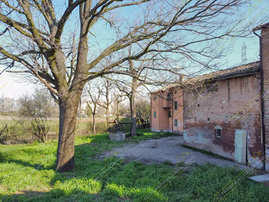 Immagine 21 di Rustico / casale in vendita  in Strada Castelnuovo Rangone a Modena