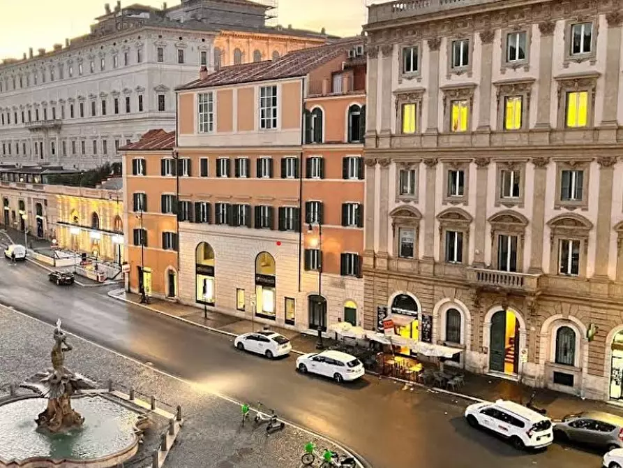 Immagine 2 di Hotel in vendita  in Via del Tritone a Roma