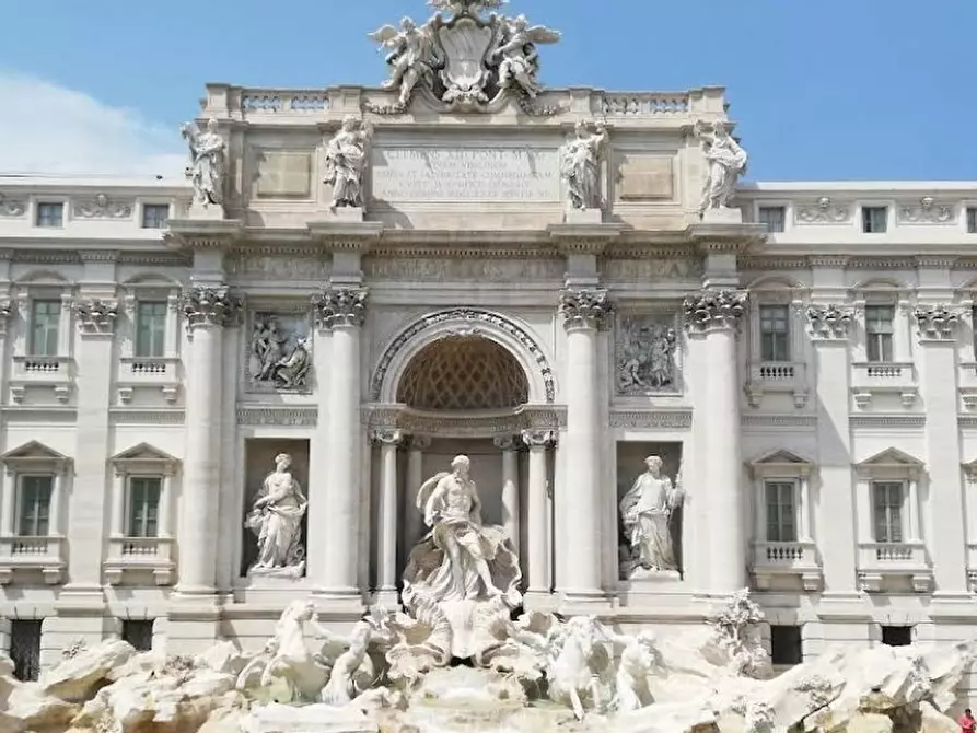 Immagine 3 di Hotel in vendita  in Via del Tritone a Roma