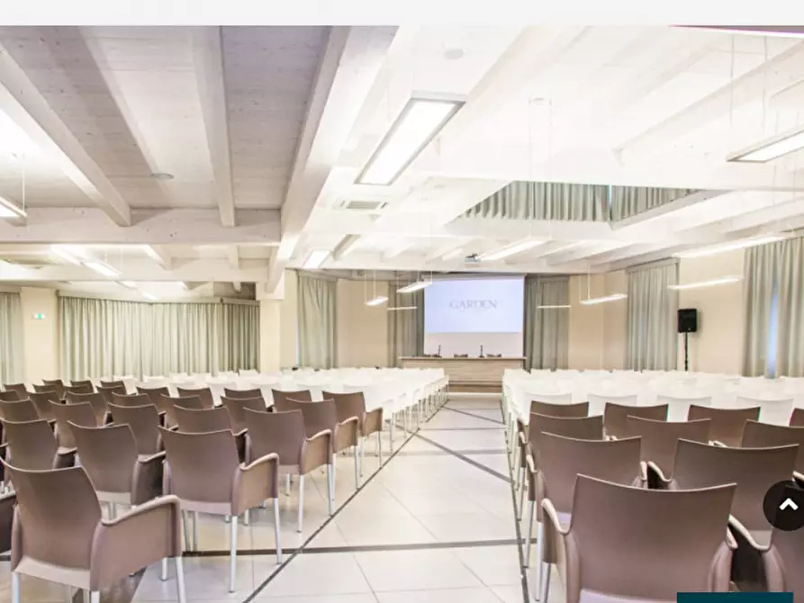 Immagine 7 di Hotel in vendita  in Via del Tritone a Roma