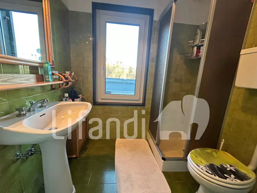 Immagine 11 di Appartamento in vendita  a Calceranica Al Lago