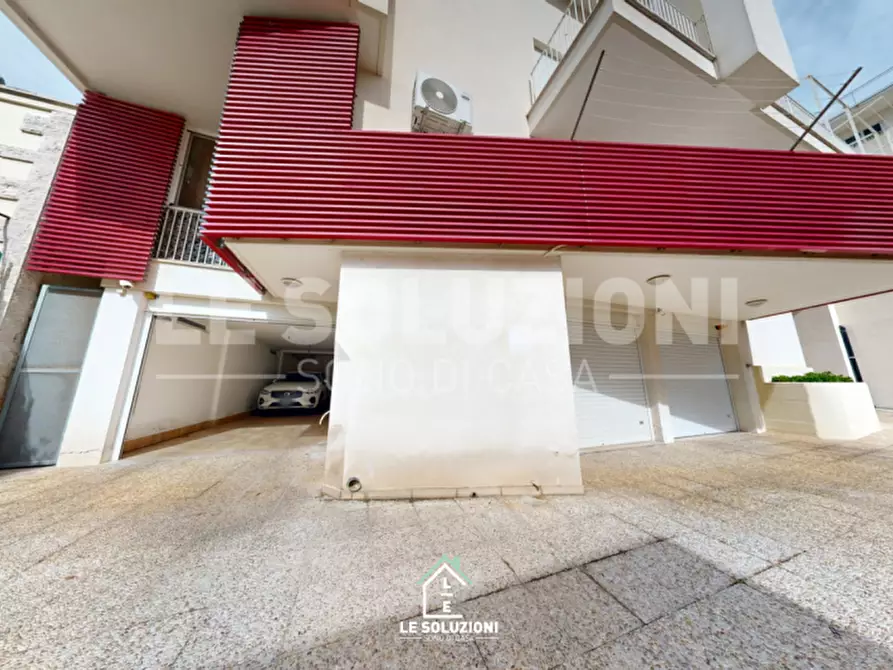 Immagine 32 di Villa in vendita  in Via Fratelli Bandiera 37/C a Putignano