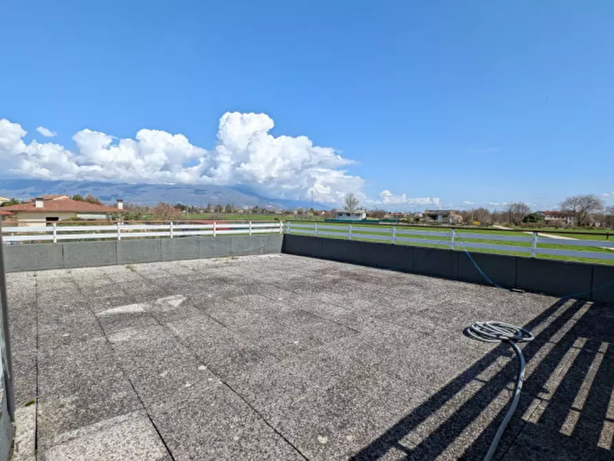 Immagine 23 di Villa in vendita  in Via della Liberazione a Godega Di Sant'urbano