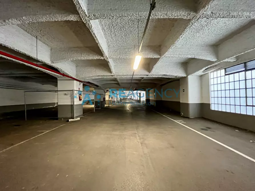 Immagine 1 di Posto auto in vendita  in Via Francesco Dassori a Genova