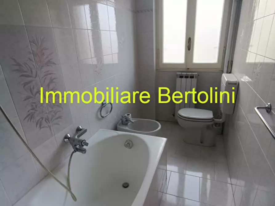 Immagine 12 di Appartamento in vendita  in VIA MARGOTTI a San Remo