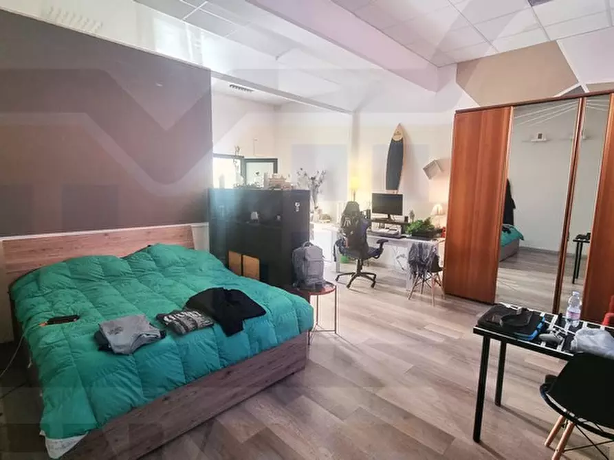 Immagine 7 di Negozio in affitto  in Via Gallo Marcucci a Faenza