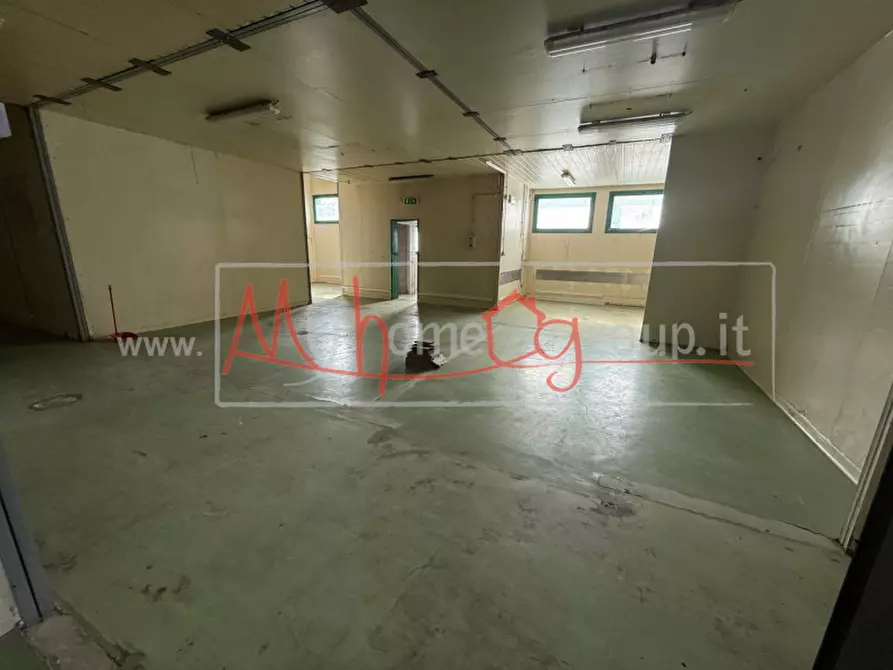 Immagine 5 di Capannone industriale in vendita  in Via Vigonovese a Padova