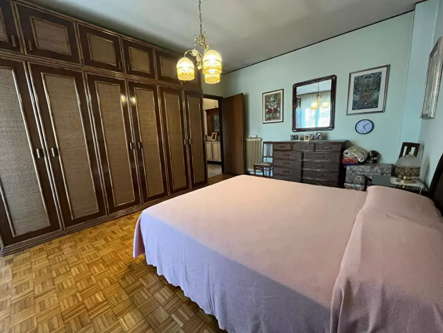 Immagine 12 di Appartamento in vendita  in via Giuseppe Giacosa a Padova