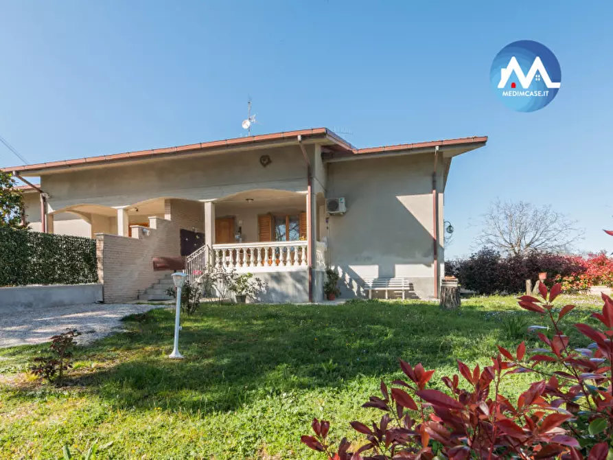 Immagine 4 di Villa in vendita  in Strada della Querciabella a Pesaro