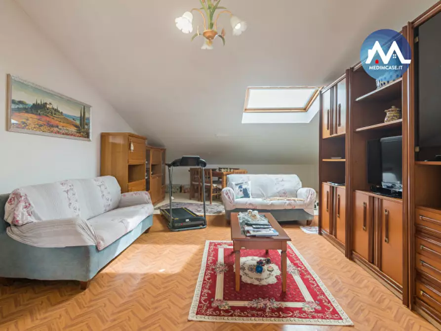 Immagine 15 di Villa in vendita  in Strada della Querciabella a Pesaro