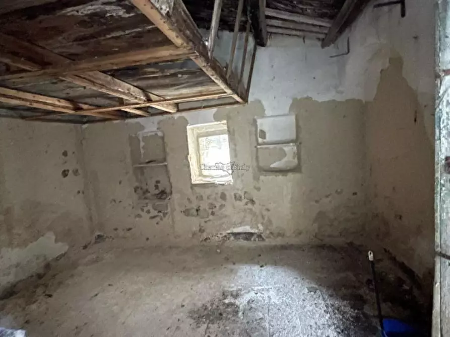 Immagine 4 di Cantina in vendita  a Modica