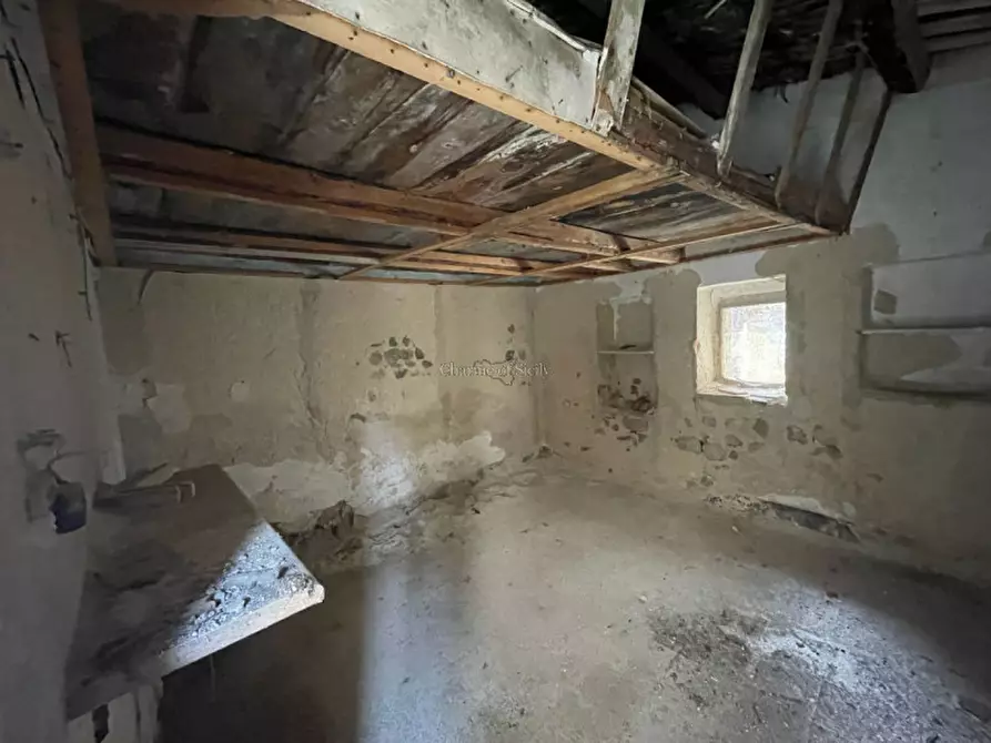 Immagine 6 di Cantina in vendita  a Modica