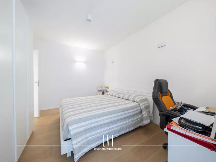 Immagine 20 di Appartamento in vendita  in Via dell'Angelo a Jesolo