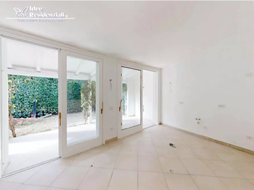 Immagine 10 di Villa in vendita  in capo ceraso a Olbia