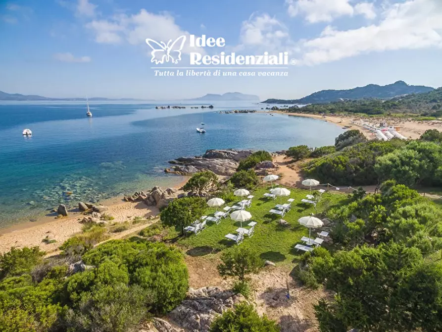 Immagine 15 di Villa in vendita  in capo ceraso a Olbia