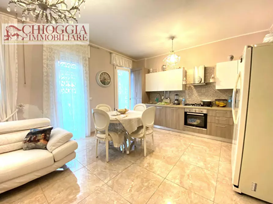 Immagine 1 di Appartamento in vendita  in Via Madonna Marina a Chioggia