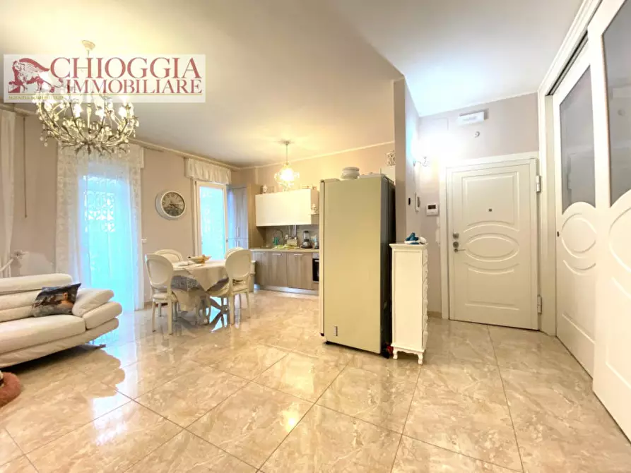 Immagine 3 di Appartamento in vendita  in Via Madonna Marina a Chioggia