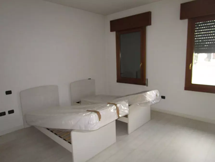 Immagine 5 di Ufficio in affitto  a Stra