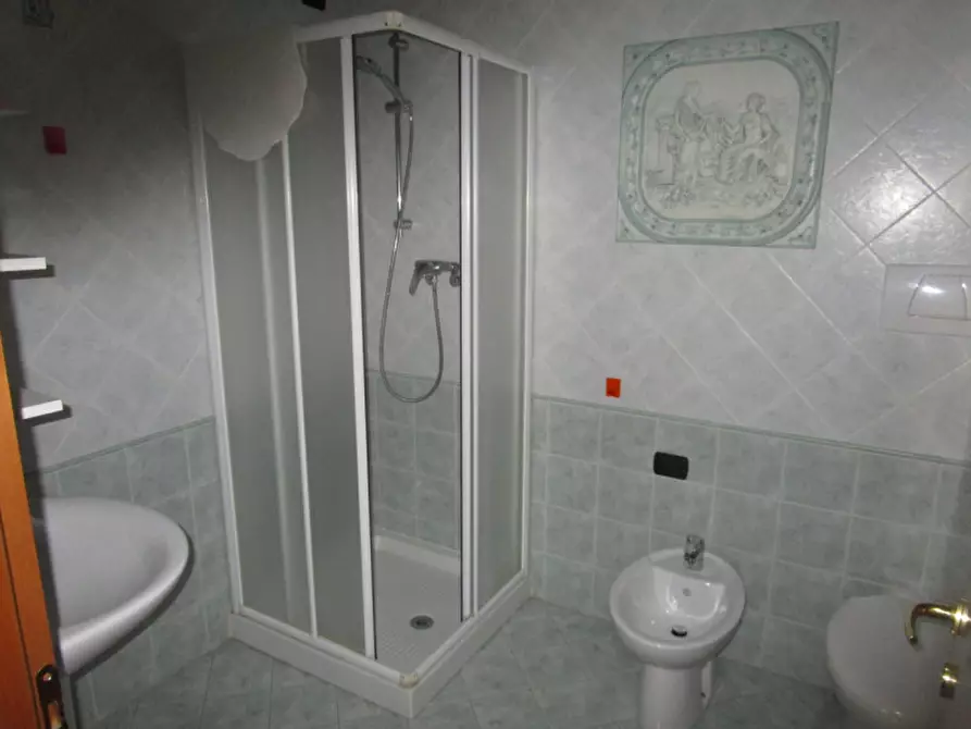 Immagine 6 di Ufficio in affitto  a Stra