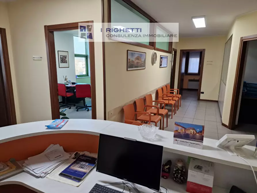 Immagine 20 di Ufficio in vendita  in Via Gracco Spaziani a Verona