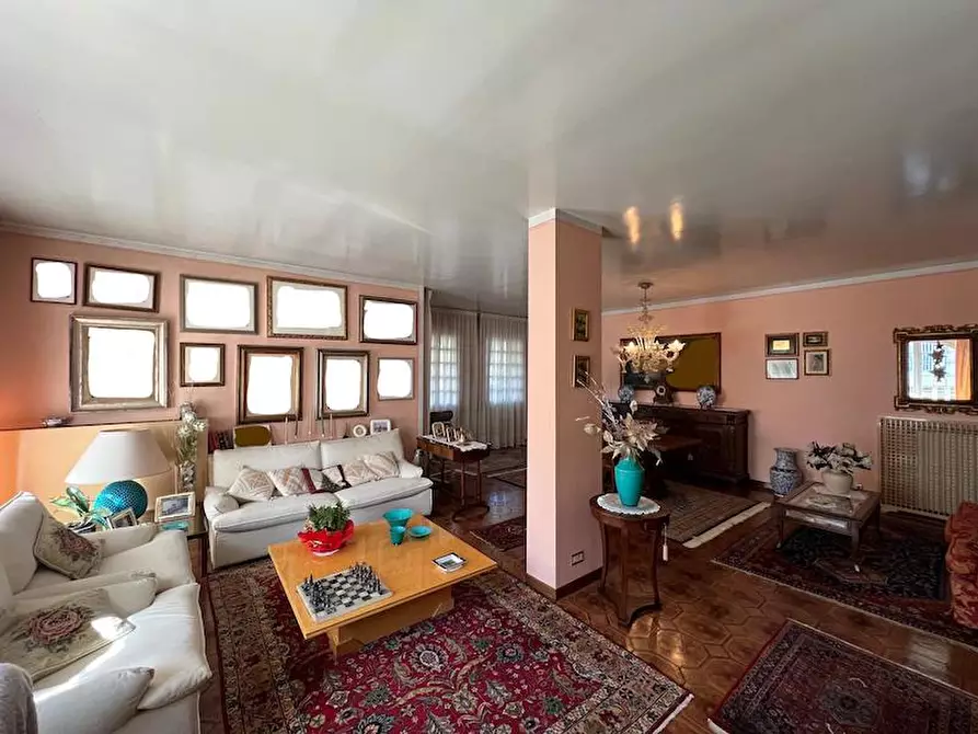 Immagine 7 di Casa indipendente in vendita  a Stra